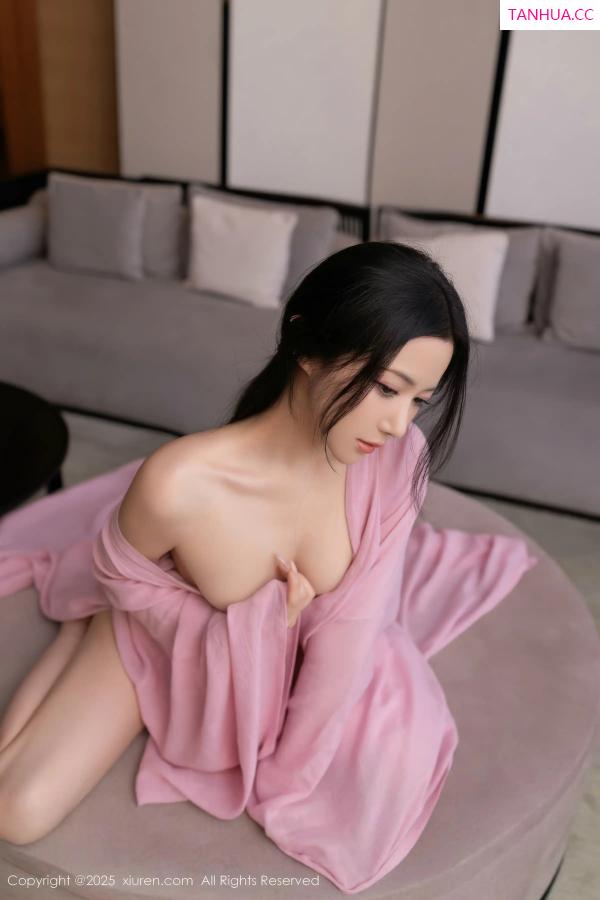 鱼子酱fish  [XiuRen]高清写真图 2025.11.28 No.11049 鱼子酱Fish 粉色月影纱第59张图片